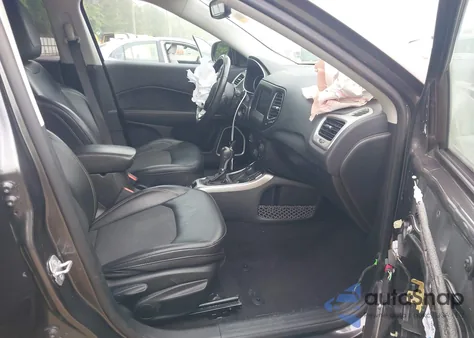 2019 Jeep Compass Latitude 4X4 from USA, damaged, VIN 3C4NJDBB8KT748588